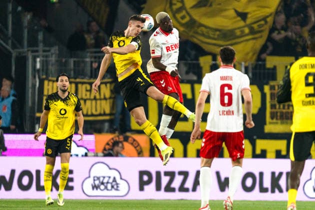 Deutschland: Bundesliga 2025 2026 25. Spieltag, 1. FC Köln vs. TSG Borussia Dortmund, Samstag, 07.03.2026 Rhein-Energie-Stadion, Nordrhein-Westfalen Nico Schlotterbeck (Borussia Dortmund, 4) Ragnar Ache (FC Köln, 9) Zweikampf Duell *** Germany Bundesliga 2025 2026 25 Matchday, 1 FC Köln vs TSG Borussia Dortmund, Saturday, 07 03 2026 Rhein Energie Stadion, North Rhine-Westphalia Nico Schlotterbeck Borussia Dortmund, 4 Ragnar Ache FC Köln, 9 Duel duel Copyright: xCelinaxLeiersx