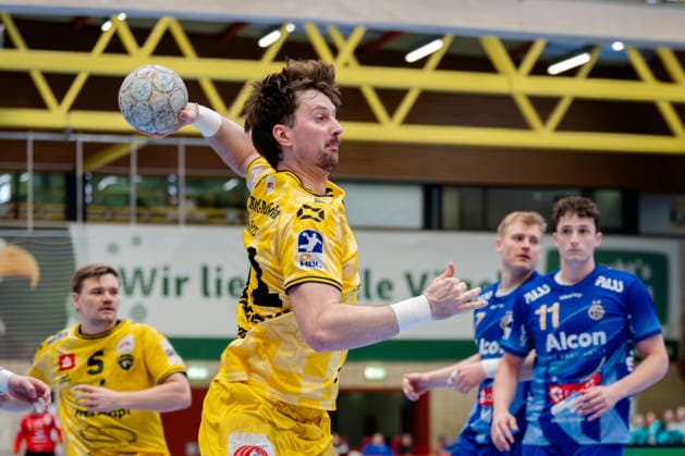 Krefeld, 07 03 2026, Handball, Men, 2 Bundesliga, 23 Matchday, 2025 2026 HSG Krefeld Niederrhein TV Großwallstadt Lucas Schneider HSG Krefeld Niederrhein, 11 at goal throw Krefeld Glockenspitzhalle NRW Germany