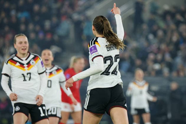 Stavanger, Norway 07 March 2026 UEFA Womens World Cup Qualifier Norway Women vs Germany Women In the picture goal scorer Jule Brand Germany scores the goal to make it 4 0 for Germany and cheers Copyright: HMBxMedia MadeleinexFantini