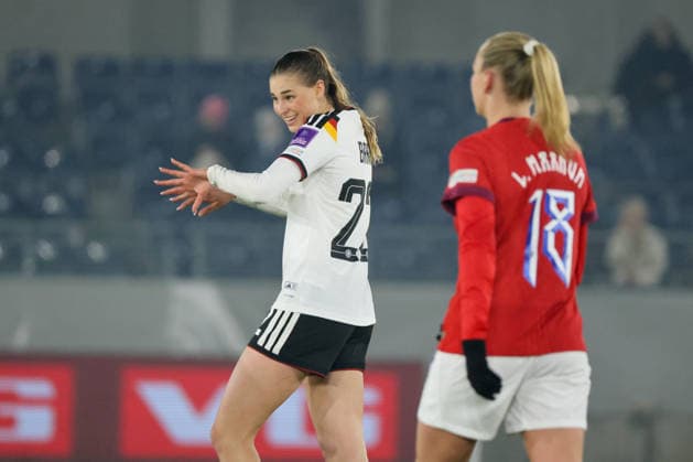 Stavanger, Norway 07 March 2026 UEFA Womens World Cup Qualifier Norway Women vs Germany Women In the picture goal scorer Jule Brand Germany scores the goal to make it 4 0 for Germany and cheers Copyright: HMBxMedia MadeleinexFantini