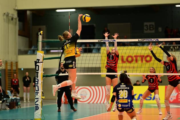 Volleyball I Women I Season 2025 2026 I Bundesliga I Main Round I ETV Hamburger Volksbank Volleys VfB 91 Suhl I 07 03 2026 Emma Sambale 7, VfB Suhl LOTTO Thüringen Zoe Konjer 8, ETV Hamburger Volksbank Volleys Hamburg CU Arena Hamburg Germany Copyright: xLobeca FelixxSchlikisx