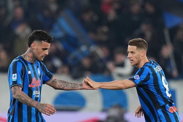 Atalanta™s Gianluca Scamacca celebrates after scoring 2-2 during the Serie A soccer match between Atalanta and Udinese at the New Balance Arena in Bergamo , north Italy - Saturday , March 07 , 2026. - Soccer .  Copyright: xSpada LaPressex