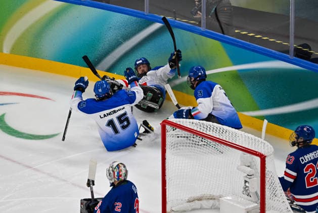 Italy s Depaoli Christoph score a goal during Paralympic Winter games, Winterspiele,Spiele, Summer games MILANO-CORTINA 2026 - Para Ice hockey, Eishockey - Italy vs USA, Olympic Winter Games Milano-Cortina 2026 in Milano, Italy, March 07 2026  Copyright: xAlessioxMarini IPAxSportx xipa-agency.netx xx IPA_72528602 IPA_Agency_IPA72528602
