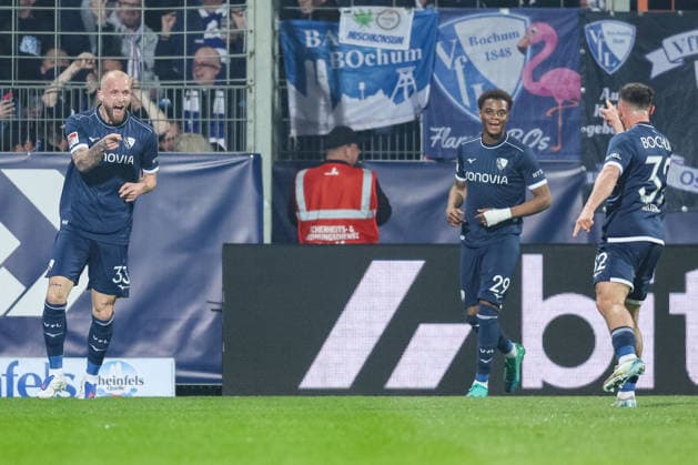 Soccer 2 Bundesliga 25 Matchday VfL Bochum 1 FC Kaiserslautern on 07 03 2026 at Vonovia Ruhrstadion in Bochum Goal celebration to 1 0 by Philipp Hofmann Bochum DFL regulations prohibit any use of photographs as image sequences and or quasi video xJRx