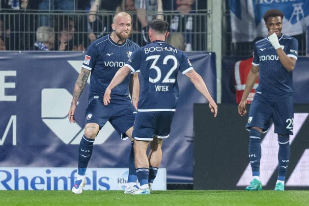 Soccer 2 Bundesliga 25 Matchday VfL Bochum 1 FC Kaiserslautern on 07 03 2026 at Vonovia Ruhrstadion in Bochum Goal celebration to 1 0 by Philipp Hofmann Bochum DFL regulations prohibit any use of photographs as image sequences and or quasi video xJRx