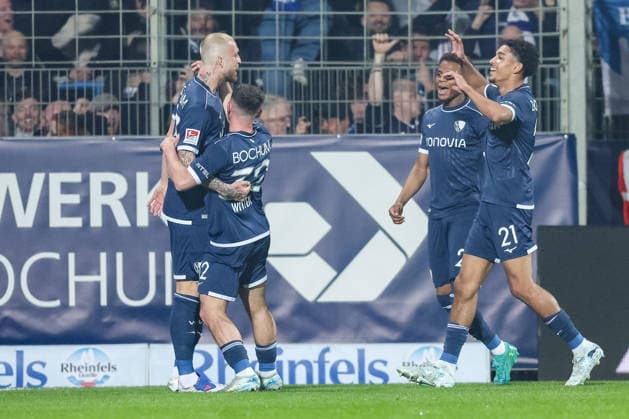 Soccer 2 Bundesliga 25 Matchday VfL Bochum 1 FC Kaiserslautern on 07 03 2026 at Vonovia Ruhrstadion in Bochum Goal celebration to 1 0 by Philipp Hofmann Bochum DFL regulations prohibit any use of photographs as image sequences and or quasi video xJRx