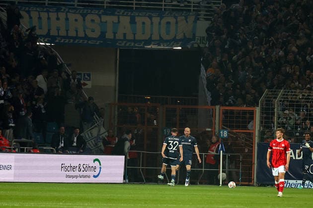 07 03 2026, xrekx, Fußball 2 Bundesliga, VfL Bochum 1 FC Kaiserslautern v l Torjubel nach dem Tor zum celebrating the goal celebrate 1 0 durch Philipp Hofmann VfL Bochum DFL DFB REGULATIONS PROHIBIT ANY USE OF PHOTOGRAPHS as IMAGE SEQUENCES and or QUASI VIDEO Bochum