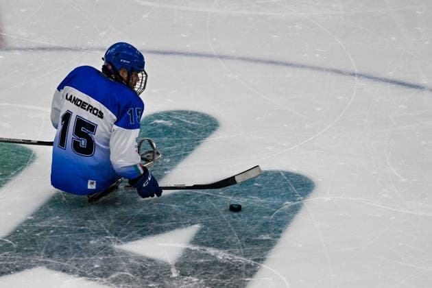 Italy s Landeros Nikko in action during Paralympic Winter games, Winterspiele,Spiele, Summer games MILANO-CORTINA 2026 - Para Ice hockey, Eishockey - Italy vs USA, Olympic Winter Games Milano-Cortina 2026 in Milano, Italy, March 07 2026  Copyright: xAlessioxMarini IPAxSportx xipa-agency.netx xx IPA_72528712 IPA_Agency_IPA72528712
