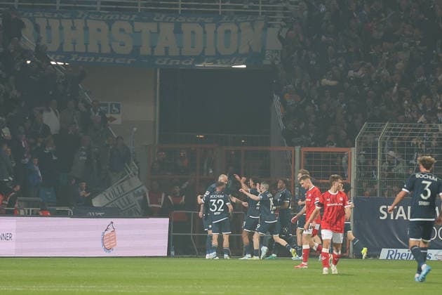 07 03 2026, xrekx, Fußball 2 Bundesliga, VfL Bochum 1 FC Kaiserslautern v l Torjubel nach dem Tor zum celebrating the goal celebrate 1 0 durch Philipp Hofmann VfL Bochum DFL DFB REGULATIONS PROHIBIT ANY USE OF PHOTOGRAPHS as IMAGE SEQUENCES and or QUASI VIDEO Bochum