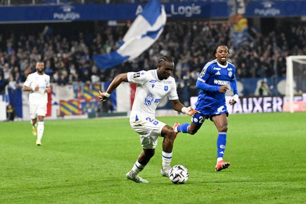 AJ Auxerre v RC Strasbourg Alsace - Ligue 1 McDonald s 2025 2026 29 Marvin SENAYA (aja) during the Ligue 1 McDonald s match between AJ Auxerre and RC Strasbourg Alsace at Stade Abbe Deschamps on March 7, 2026 in Auxerre, France. Auxerre France  Copyright: xFEPx 776348310
