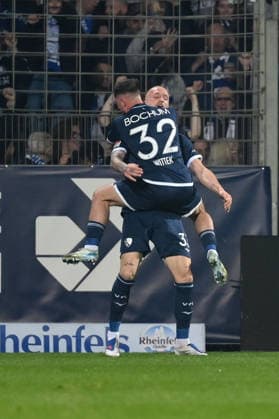 Jubel 1 0 Philipp Hofmann VfL Bochum , Maximilian Wittek VfL Bochum , v re 07 03 2026, Fußball 2 Bundesliga, Saison 2025 2026, 25 Spieltag, VfL Bochum 1 FC Kaiserslautern DFL regulations prohibit any use of photographs as image sequences and or quasi video Bochum Vonovia Ruhrstadion Nordrhein Westfalen Germany Team2