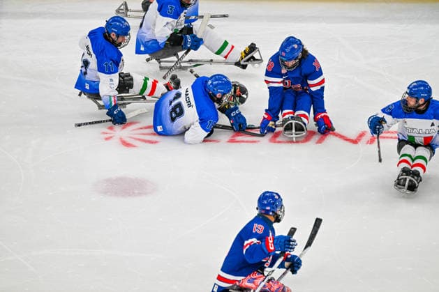 United States Of America (USA) and Italy Team in action during Paralympic Winter games, Winterspiele,Spiele, Summer games MILANO-CORTINA 2026 - Para Ice hockey, Eishockey - Italy vs USA, Olympic Winter Games Milano-Cortina 2026 in Milano, Italy, March 07 2026  Copyright: xAlessioxMarini IPAxSportx xipa-agency.netx xx IPA_72528694 IPA_Agency_IPA72528694