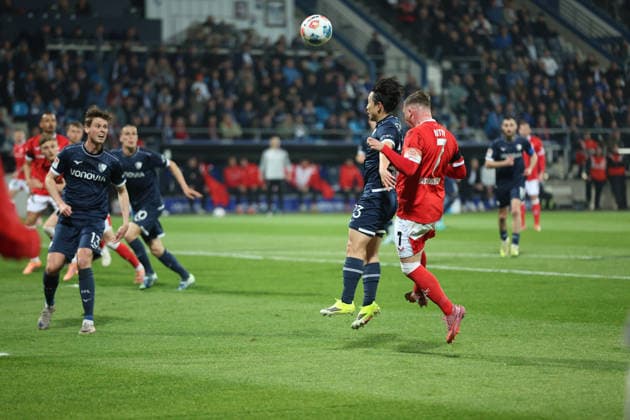 07 03 2026, xrekx, Fußball 2 Bundesliga, VfL Bochum 1 FC Kaiserslautern v l Koji Miyoshi VfL Bochum Marlon Ritter 1 FC Kaiserslautern Zweikampf, Aktion, action, battle for the ball DFL DFB REGULATIONS PROHIBIT ANY USE OF PHOTOGRAPHS as IMAGE SEQUENCES and or QUASI VIDEO Bochum