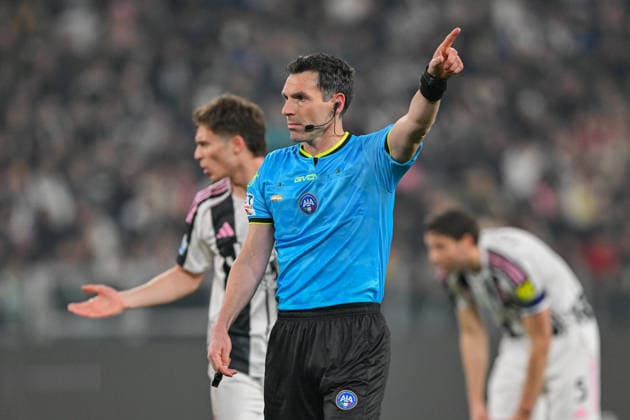 the referee during the Serie A soccer match between Juventus and Pisa at the Allianz Stadium in Genoa, Italy - Saturday, March 07, 2026. - Soccer .  Copyright: xTanoxPecoraro LaPressex