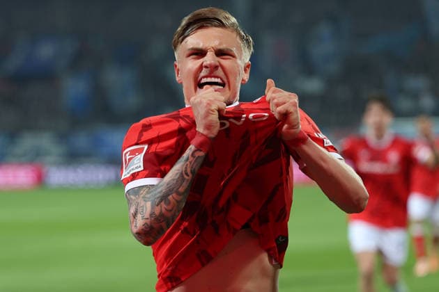 07 03 2026, xrekx, Fußball 2 Bundesliga, VfL Bochum 1 FC Kaiserslautern v l Torjubel nach dem Tor zum celebrating the goal celebrate 1 1 durch Norman Bassette 1 FC Kaiserslautern DFL DFB REGULATIONS PROHIBIT ANY USE OF PHOTOGRAPHS as IMAGE SEQUENCES and or QUASI VIDEO Bochum