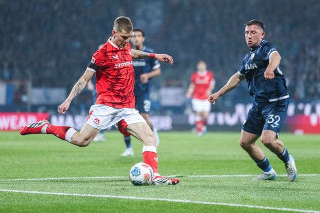 Soccer 2 Bundesliga 25 Matchday VfL Bochum 1 FC Kaiserslautern on 07 03 2026 at Vonovia Ruhrstadion in Bochum Paul Joly Kaiserslautern , left Maximilian Wittek Bochum , right DFL regulations prohibit any use of photographs as image sequences and or quasi video xJRx