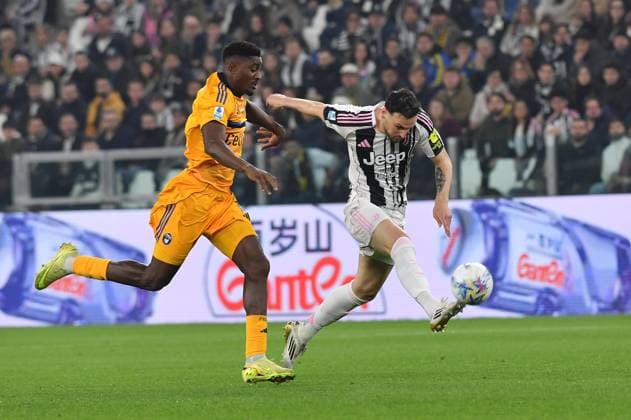 Foto IPP Massimo Rana Torino 07-03-2026 Calcio Campionato di Serie A 2025 2026 Juventus-Pisa nella foto federico gatti contrastato da Rafiu Durosinmi Italy Photo Press - World Copyright italy ITALY  Copyright: xR4924_italyphotopressx