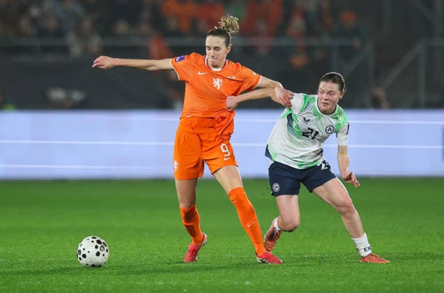 2027 FIFA Women s World Cup Qualifier, Stadion Galgenwaard, Utrecht, Netherlands 7 3 2026 Netherlands vs Republic of Ireland Ireland s Emily Murphy with Damaris Egurrola of Netherlands Emily Murphy with Damaris Egurrola 7 3 2026  Copyright: x INPHO RyanxByrnex RB1_3564