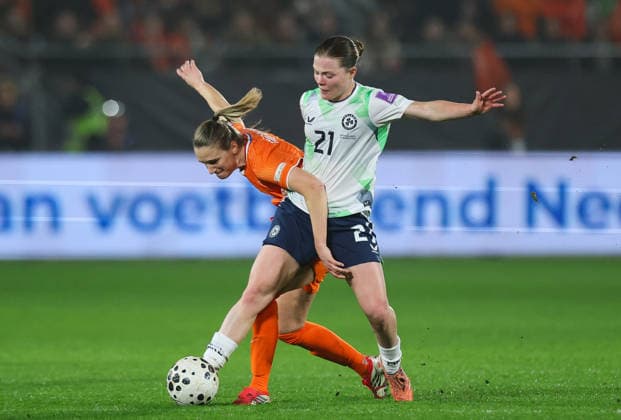 2027 FIFA Women s World Cup Qualifier, Stadion Galgenwaard, Utrecht, Netherlands 7 3 2026 Netherlands vs Republic of Ireland Ireland s Emily Murphy with Damaris Egurrola of Netherlands Emily Murphy with Damaris Egurrola 7 3 2026  Copyright: x INPHO RyanxByrnex RB1_3575