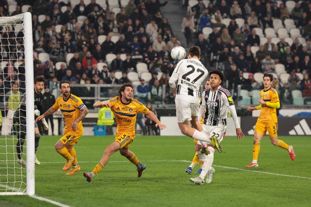 Turin, Italy, 7th March 2026. Andrea Cambiaso of Juventus scores to give the hosts a 1-0 lead during the Juventus vs Pisa SC Serie A match at Allianz Stadium, Turin. Picture credit should read: Jonathan Moscrop Sportimage EDITORIAL USE ONLY. No use with unauthorised audio, video, data, fixture lists, club league logos or live services. Online in-match use limited to 120 images, no video emulation. No use in betting, games or single club league player publications. SPI_001_JUVE_PISA SPI-4581-0001