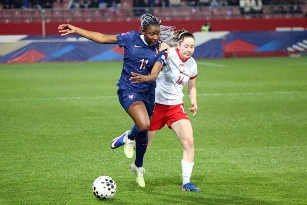 football, éliminatoire de la coupe du monde féminine 2027, j2, france - pologne NICOLAS GOISQUE MAXPPP - 07 03 2026, 21h10, stade gaston gérard de dijon , football, éliminatoire de la coupe du monde féminine 2027, 2ème journée, france - pologne, kalidaitou diani en débordement Dijon, France, march 7th 2026 Football, Women s World Cup 2027 qualifier, Matchday 2, France vs. Poland Copyright: xMAXPPPxNICOLASxGOISQUEx GSQ202603071448 GSQ202603071448