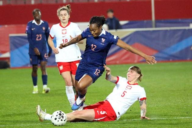 football, éliminatoire de la coupe du monde féminine 2027, j2, france - pologne NICOLAS GOISQUE MAXPPP - 07 03 2026, 21h10, stade gaston gérard de dijon , football, éliminatoire de la coupe du monde féminine 2027, 2ème journée, france - pologne, tacle de la défenseuse polonaise devant marie-antoinette katoto Dijon, France, march 7th 2026 Football, Women s World Cup 2027 qualifier, Matchday 2, France vs. Poland Copyright: xMAXPPPxNICOLASxGOISQUEx GSQ202603071458 GSQ202603071458