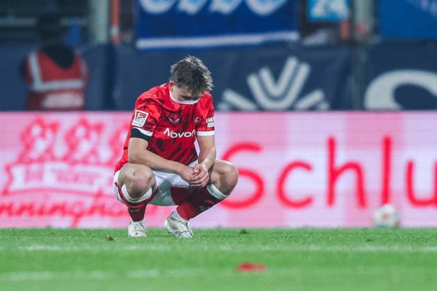 Soccer 2 Bundesliga 25 Matchday VfL Bochum 1 FC Kaiserslautern on 07 03 2026 at Vonovia Ruhrstadion in Bochum Norman Bassette Kaiserslautern disappointed after the match DFL regulations prohibit any use of photographs as image sequences and or quasi video xJRx