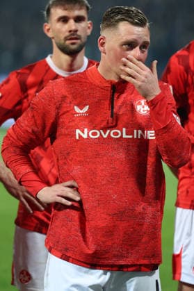 07 03 2026, xrekx, Fussball 2 Bundesliga, VfL Bochum 1 FC Kaiserslautern v l Marlon Ritter 1 FC Kaiserslautern enttaeuscht, enttäuscht, schaut enttaeuscht, traurig, frustriert, niedergeschlagen, disappointed, sad, frustrated bedankkt danken sich bei den Fans, the player thanks the fans for their support DFL DFB REGULATIONS PROHIBIT ANY USE OF PHOTOGRAPHS as IMAGE SEQUENCES and or QUASI VIDEO Bochum