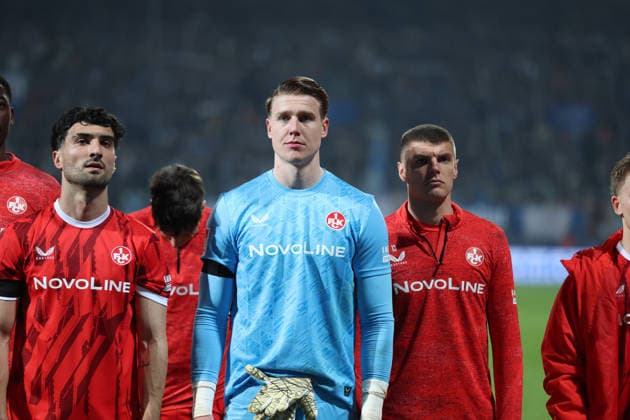 07 03 2026, xrekx, football 2 Bundesliga, VfL Bochum 1 FC Kaiserslautern v l Mahir Emreli 1 FC Kaiserslautern Julian Krahl 1 FC Kaiserslautern Erik Wekesser 1 FC Kaiserslautern disappointed, disappointed, looks disappointed, sad, frustriert, niedergeschlagen, disappointed, sad, frustrated bedankt bedanken sich bei den Fans, the player thanks the fans for their support DFL DFB REGULATIONS PROHIBIT ANY USE OF PHOTOGRAPHS as IMAGE SEQUENCES and or QUASI VIDEO Bochum