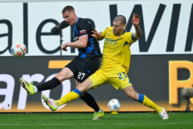 Paderborn, Home Deluxe Arena, 07 03 26, GER, Herren, 2 Bundesliga, Saison 2025 2026, SC Paderborn 07 Eintracht Braunschweig Bild v li im Zweikampf Steffen TIGGES Paderborn und Kevin EHLERS Braunschweig DFL regulations prohibit any use of photographs as image sequences and or quasi video NRW Deutschland