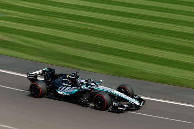 7th March 2026: Melbourne Grand Prix Circuit, Melbourne, Victoria, Australia: Formula One Australian Grand Prix, Qualifying Day; George Russell of the United Kingdom driving the 63 Mercedes AMG F! W17 Mercedes AMG enters turn 2  DavidxWoodley Content restricted for UK based newspaper