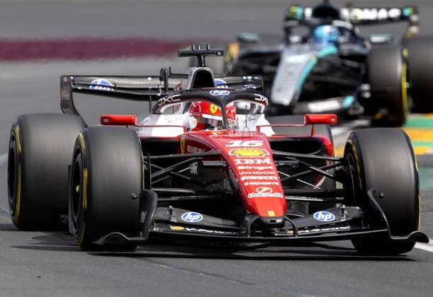 MELBOURNE - Charles Leclerc (Ferrari) and George Russell (Mercedes) during the race at Albert Park Circuit in the lead-up to the Australian Grand Prix. SANDER KONING ANP xVIxANPxSportx xxANPxIVx 552737994 originalFilename: 552737994.jpg