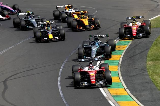 MELBOURNE - Charles Leclerc (Ferrari), George Russell (Mercedes), Lewis Hamilton (Ferrari), Isack Hadjar (Red Bull Racing), Lando Norris (McLaren) during the start of the race at Albert Park Circuit in the lead-up to the Australian Grand Prix. SANDER KONING ANP xVIxANPxSportx xxANPxIVx 552738702 originalFilename: 552738702.jpg