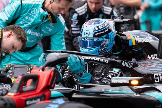 March 8, 2026, Melbourne, Victoria, Australia: 63 GEORGE RUSSELL from the Mercedes AMG Petronas F1 Team driving the Mercedes powered Mercedes W17 prepares for the race at the Formula 1 Qatar Airways Australian Grand Prix 2026 at Albert Park, Melbourne, Australia. Melbourne Australia - ZUMAl303 20260308_aaf_l303_001 Copyright: xSydneyxLowx