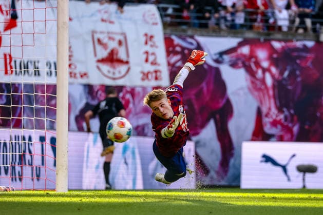Elian Haehner RB Leipzig at the warm up before the match , RB Leipzig vs FC Augsburg, Football, 1 Bundesliga, Matchday 25, Season 2025 2026, 07 03 2026,¨ DFL REGULATIONS PROHIBIT ANY USE OF PHOTOGRAPHS AS IMAGE SEQUENCES AND OR QUASI VIDEO,¨ RB Leipzig vs FC Augsburg, Football, 1 Bundesliga, Matchday 25, Season 2025 2026, 07 03 2026 Leipzig Copyright: xEibner-Pressefoto LauraxRoemerx EP_LRR