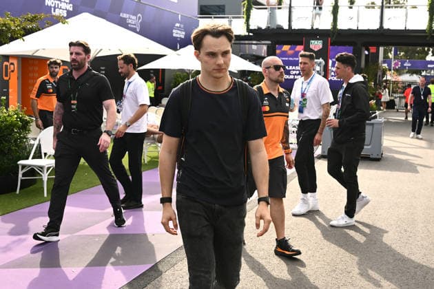 2026 AUSTRALIAN F1 GRAND PRIX, Oscar Piastri of McLaren leaves the pits following the 2026 Australian Grand Prix at Albert Park Circuit in Melbourne, Sunday, March 8, 2026. ( NO ARCHIVING, EDITORIAL USE ONLY MELBOURNE VICTORIA AUSTRALIA  Copyright: xJOELxCARRETTx 20260308147261311828