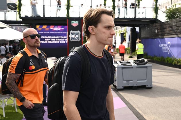 2026 AUSTRALIAN F1 GRAND PRIX, Oscar Piastri of McLaren leaves the pits following the 2026 Australian Grand Prix at Albert Park Circuit in Melbourne, Sunday, March 8, 2026. ( NO ARCHIVING, EDITORIAL USE ONLY MELBOURNE VICTORIA AUSTRALIA  Copyright: xJOELxCARRETTx 20260308166345770335