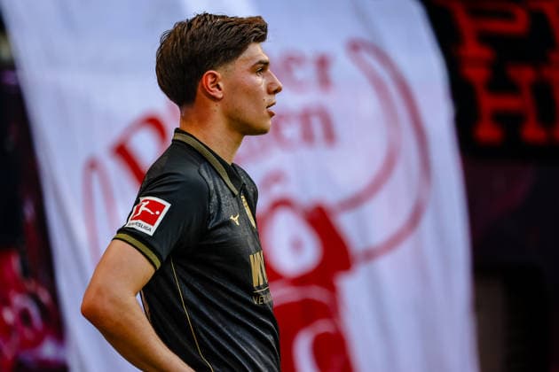 Mert Koemuer FC Augsburg, 36 , RB Leipzig vs FC Augsburg, Football, 1 Bundesliga, 25 Matchday, Season 2025 2026, 07 03 2026,¨ DFL REGULATIONS PROHIBIT ANY USE OF PHOTOGRAPHS AS IMAGE SEQUENCES AND OR QUASI VIDEO,¨ RB Leipzig vs FC Augsburg, Football, 1 Bundesliga, 25 Matchday, Season 2025 2026, 07 03 2026 Leipzig Copyright: xEibner-Pressefoto LauraxRoemerx EP_LRR