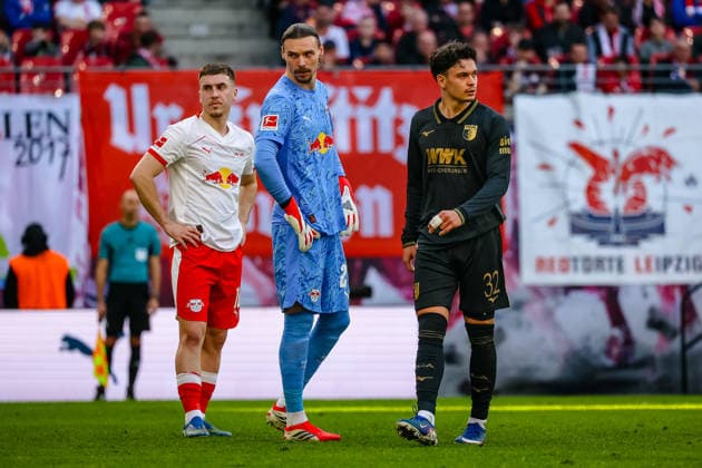 Brajan Gruda RB Leipzig, 10 , Maarten Vandevoordt RB Leipzig, 26 , Fabian Rieder FC Augsburg, 32 , RB Leipzig vs FC Augsburg, Football, 1 Bundesliga, 25 Matchday, Season 2025 2026, 07 03 2026,¨ DFL REGULATIONS PROHIBIT ANY USE OF PHOTOGRAPHS AS IMAGE SEQUENCES AND OR QUASI VIDEO,¨ RB Leipzig vs FC Augsburg, Football, 1 Bundesliga, 25 Matchday, Season 2025 2026, 07 03 2026 Leipzig Copyright: xEibner-Pressefoto LauraxRoemerx EP_LRR