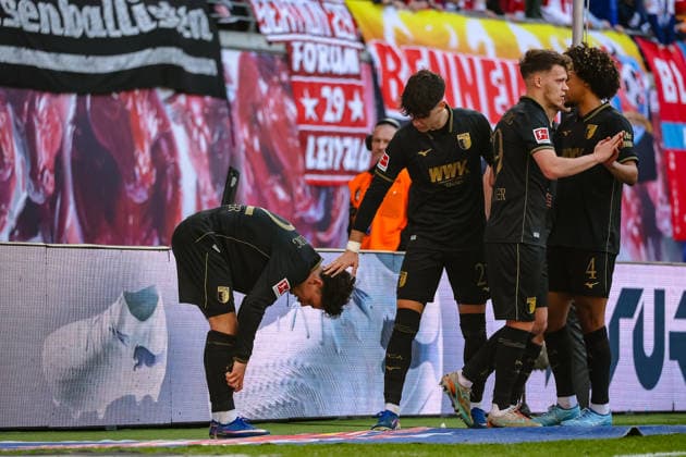 Fabian Rieder FC Augsburg, 32 , Rodrigo Ribeiro FC Augsburg, 21 cheers, goal celebration, cheers over goal to 0 1, RB Leipzig vs FC Augsburg, Football, 1 Bundesliga, 25 Matchday, Season 2025 2026, 07 03 2026,¨ DFL REGULATIONS PROHIBIT ANY USE OF PHOTOGRAPHS AS IMAGE SEQUENCES AND OR QUASI VIDEO,¨ RB Leipzig vs FC Augsburg, Football, 1 Bundesliga, 25 Matchday, Season 2025 2026, 07 03 2026 Leipzig Copyright: xEibner-Pressefoto LauraxRoemerx EP_LRR