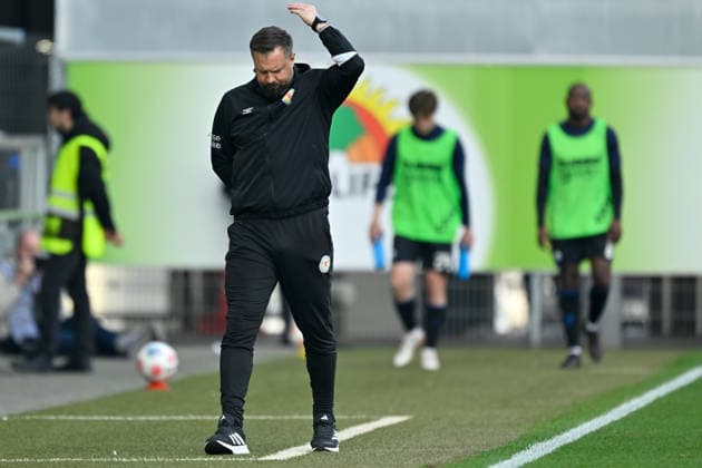 Paderborn, Home Deluxe Arena, 07 03 26, GER, Herren, 2 Bundesliga, Saison 2025 2026, SC Paderborn 07 Eintracht Braunschweig Bild Trainer Heiner BACKHAUS Braunschweig DFL regulations prohibit any use of photographs as image sequences and or quasi video NRW Germany