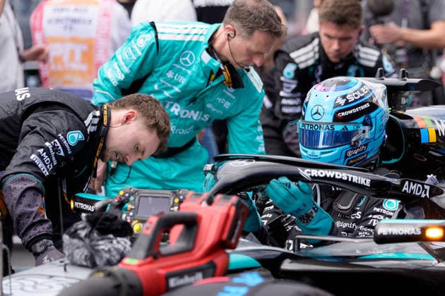 March 8, 2026, Melbourne, Victoria, Australia: 63 GEORGE RUSSELL from the Mercedes AMG Petronas F1 Team driving the Mercedes powered Mercedes W17 prepares for the race at the Formula 1 Qatar Airways Australian Grand Prix 2026 at Albert Park, Melbourne, Australia. Melbourne Australia - ZUMAl303 20260308_aaf_l303_032 Copyright: xSydneyxLowx