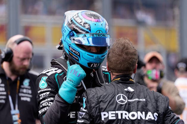 March 8, 2026, Melbourne, Victoria, Australia: 63 GEORGE RUSSELL from the Mercedes AMG Petronas F1 Team driving the Mercedes powered Mercedes W17 talks to his team prior to the start of the race at the Formula 1 Qatar Airways Australian Grand Prix 2026 at Albert Park, Melbourne, Australia. Melbourne Australia - ZUMAl303 20260308_aaf_l303_036 Copyright: xSydneyxLowx
