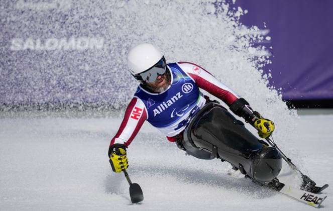 (260308) -- CORTINA D AMPEZZO, March 8, 2026 -- Kurt Oatway of Canada competes during the para alpine skiing men s downhill sitting match at the Milan-Cortina 2026 Paralympic Winter games, Winterspiele,Spiele, Summer games in Cortina D ampezzo, Italy, March 7, 2026. ) (SP)ITALY-CORTINA D AMPEZZO-PARALYMPIC WINTER GAMES-PARA ALPINE SKIING-MEN S DOWNHILL-SITTING WangxKaiyan 
