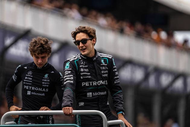 March 8, 2026, Melbourne, Victoria, Australia: GEORGE RUSSELL - (GBR) & KIMI ANTONELLI - (ITA) - Mercedes-AMG PETRONAS Formula One Team during the pre-race driverÃ¢â‚¬â ¢s parade on Sunday at the Formula 1 Qatar Airways Australian Grand Prix 2026. Melbourne Australia - ZUMAf186 20260308_zsp_f186_117 Copyright: xJamesxForresterx