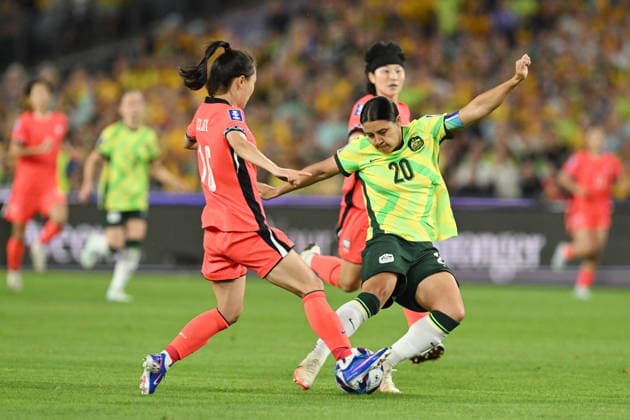 SOCCER ASIAN CUP AUSTRALIA SOUTH KOREA, Samantha Kerr of Australia looks for a shot at goal as Jang Selgi of South Korea applies pressure during the AFC Women™s Asian Cup Group A match between Australia and South Korea at Accor Stadium in Sydney, Sunday, March 8, 2026. ( NO ARCHIVING, EDITORIAL USE ONLY SYDNEY NEW SOUTH WALES AUSTRALIA  Copyright: xDEANxLEWINSx 20260308142603763869