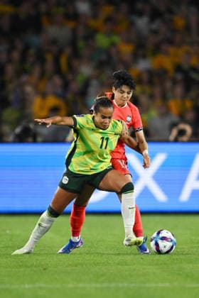 SOCCER ASIAN CUP AUSTRALIA SOUTH KOREA, Mary Fowler of Australia and Jeon Yugyeong of South Korea during the AFC Women™s Asian Cup Group A match between Australia and South Korea at Accor Stadium in Sydney, Sunday, March 8, 2026. ( NO ARCHIVING, EDITORIAL USE ONLY SYDNEY NEW SOUTH WALES AUSTRALIA  Copyright: xDEANxLEWINSx 20260308122364818318