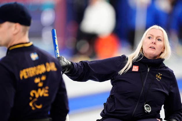 CORTINA, ITALIEN 20260308 Sveriges Kristina Ulander under söndagens curlingmatch mixad mellan Sverige och Lettland i Paralympics pa Cortina Curling Olympic Stadium. *** Bilden ingar i SPORTPAKET. För övriga BETALBILD *** CORTINA ITALIEN x9200x *** CORTINA, ITALY 20260308 Swedens Kristina Ulander during Sundays mixed curling match between Sweden and Latvia in the Paralympics at the Cortina Curling Olympic Stadium Picture in SPORT PACKAGE For others PAY PICTURE CORTINA ITALY x9200x  Copyright: xBjörnxLarssonxRosvall TTx PARALYMPICS 2026 CURLING