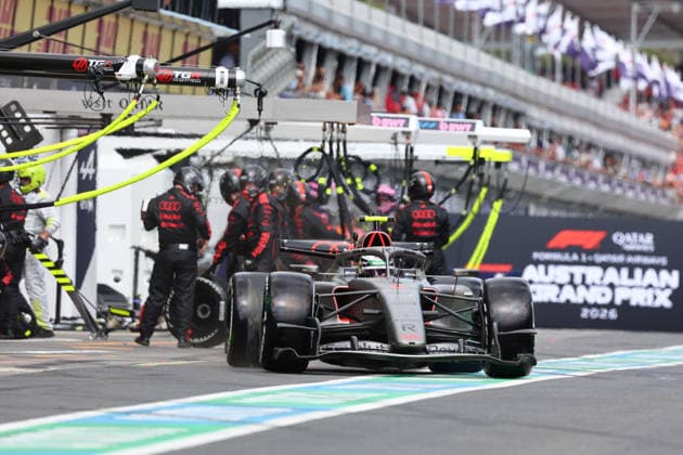 FORMULA 1 QATAR AIRWAYS AUSTRALIAN GRAND PRIX 2026 08 03 2026, Albert Park Circuit, Melbourne, FORMULA 1 QATAR AIRWAYS AUSTRALIAN GRAND PRIX 2026 ,in the picture pit stop at Gabriel Bortoleto BRA , Audi Revolut F1 Team nordphotoxGmbHx xBratic nph00250
