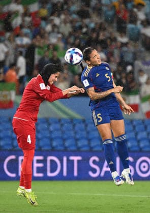 SOCCER ASIAN CUP IRAN PHILIPPINES, Melika Motevalli of Islamic Republic of Iran competes with Hali Long of the Philippines during the AFC Women™s Asian Cup Group A match between Iran and Philippines at Gold Coast Stadium on the Gold Coast, Sunday, March 8, 2026. ( NO ARCHIVING, EDITORIAL USE ONLY GOLD COAST QUEENSLAND AUSTRALIA  Copyright: xDAVExHUNTx 20260308175383251207